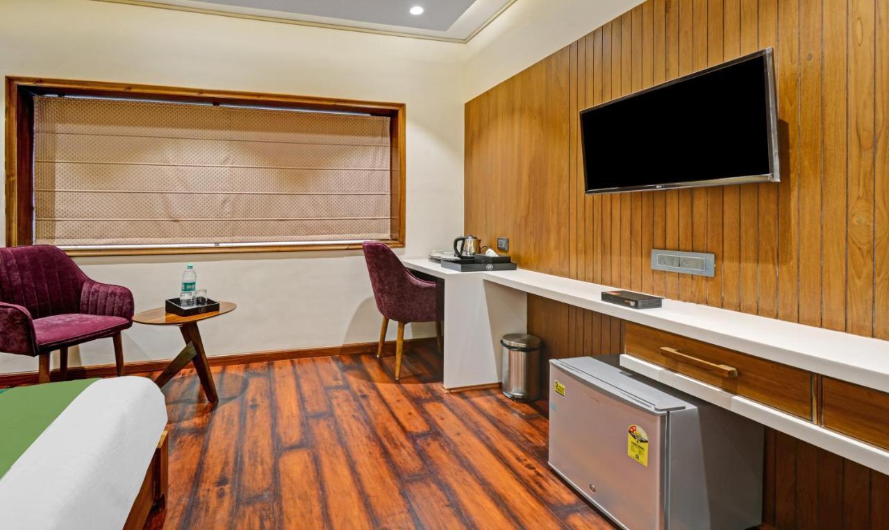 Treebo Z Hotel Bhīlwāra Екстериор снимка